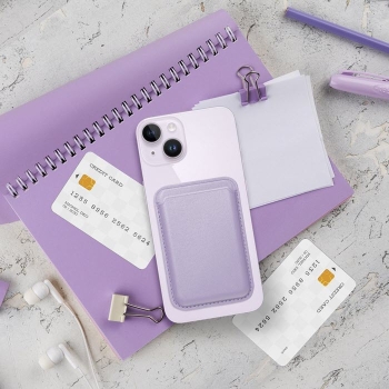 Mag Wallet MagSafe Kartentasche lila am Tisch Handyzubehör in Linz kaufen bestellen